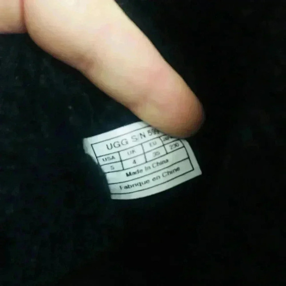 Ugg Bailey Button Boots - Picture 6 of 8